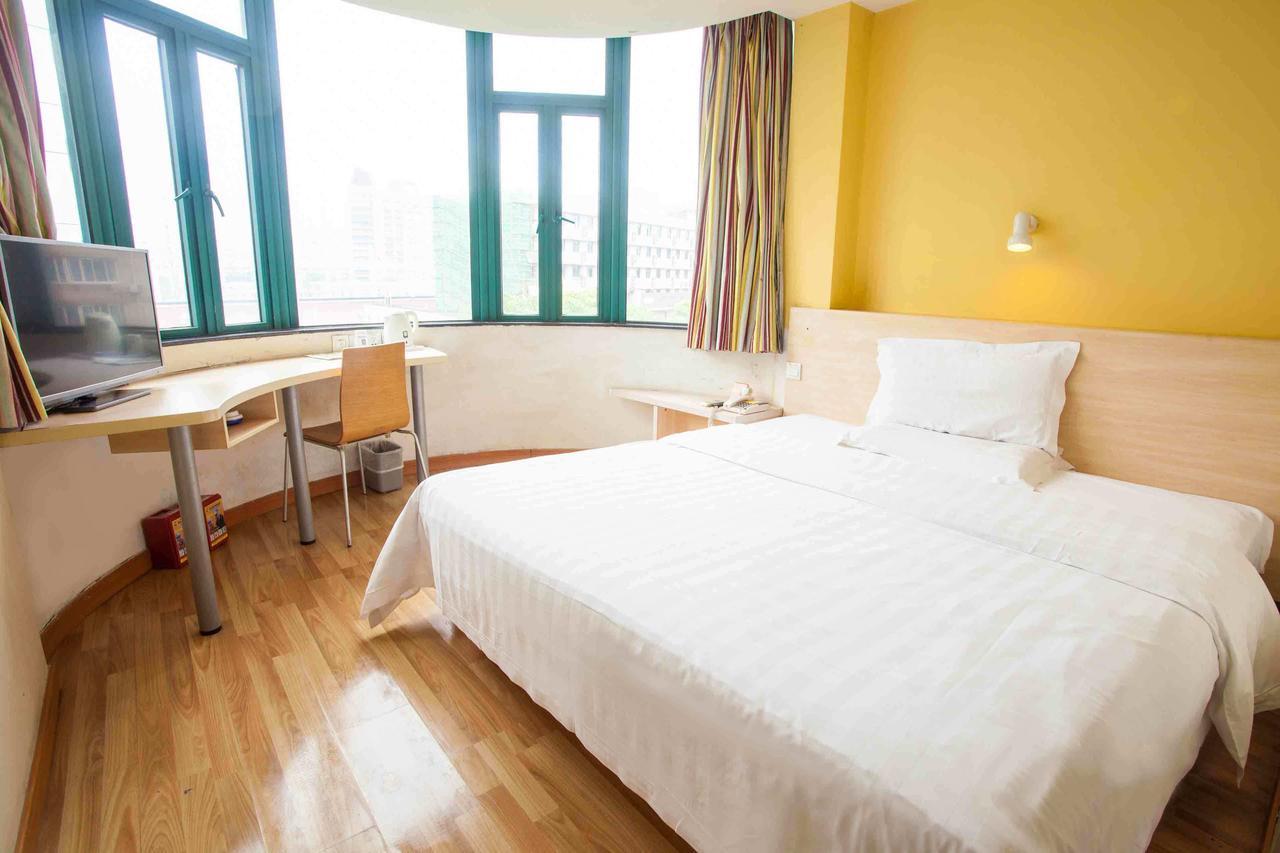 7Days Inn Zhongshan Li He Square Δωμάτιο φωτογραφία