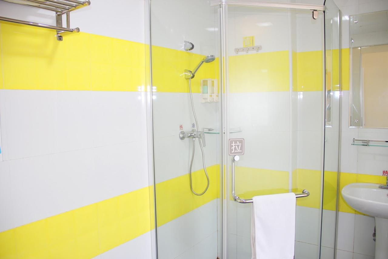 7Days Inn Zhongshan Li He Square Εξωτερικό φωτογραφία